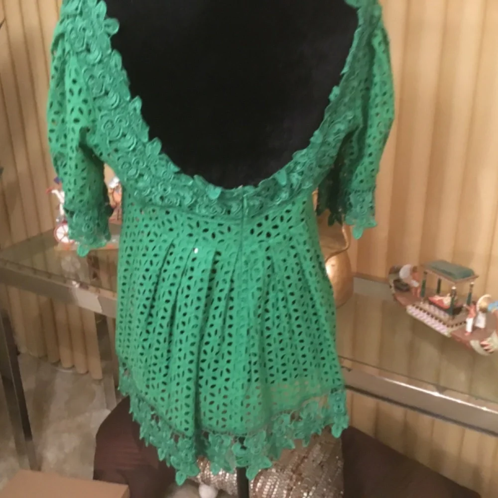 MODA International smock eyelet puff sleeve top - Picture 13 of 15